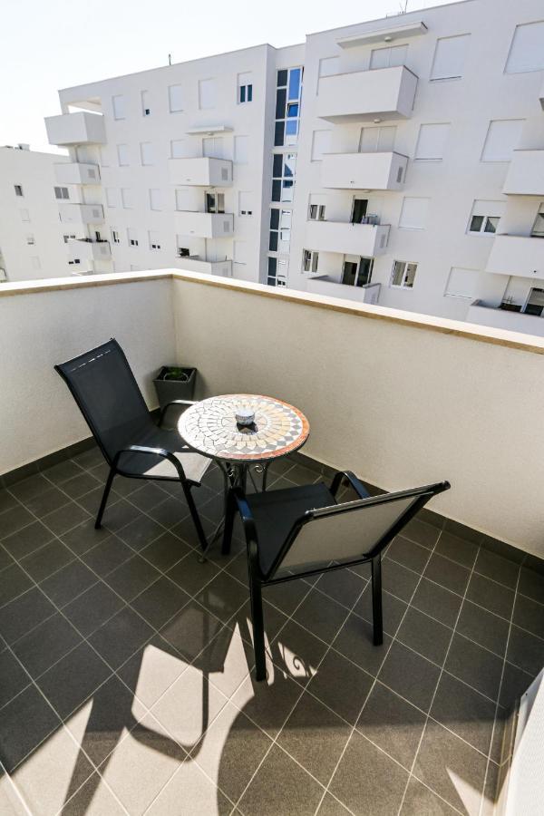 Luce Gold Apartment *